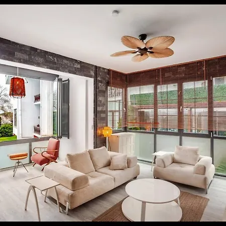 Modern Sea View Escape I Luxury Villa Вилла